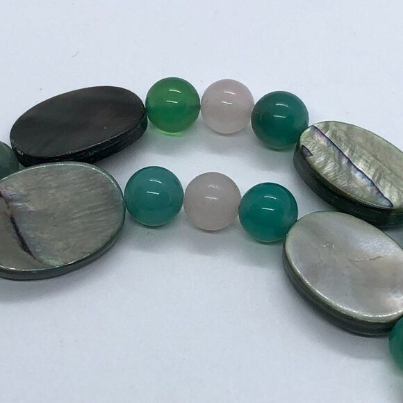 Unique Green Stone Gemstone Beaded Necklace with Sterling Silver Clasp - Picture 7 of 10